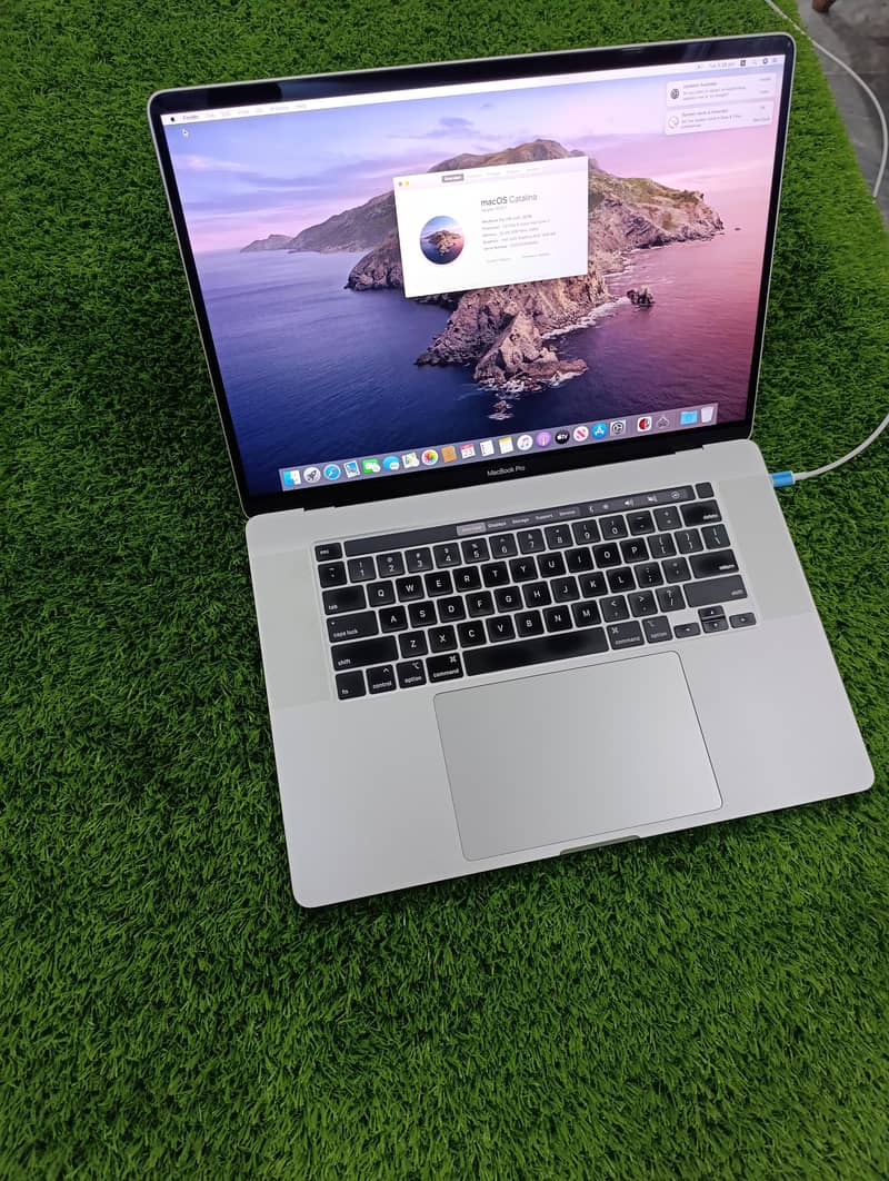 Apple Macbook Pro 2019, 16 inch, Core i9, 32GB RAM,512GB SSD,4GB Gra

                                                            alt=