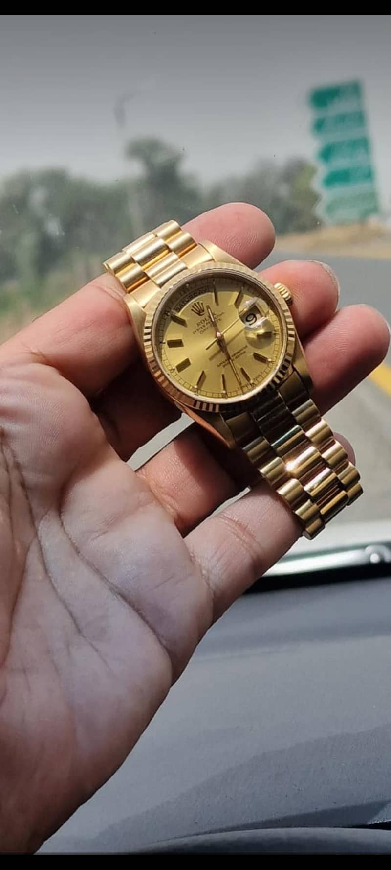 i Buy Swiss made watches like Rolex Omega Cartiar Breitling Chopard

                                                            alt=