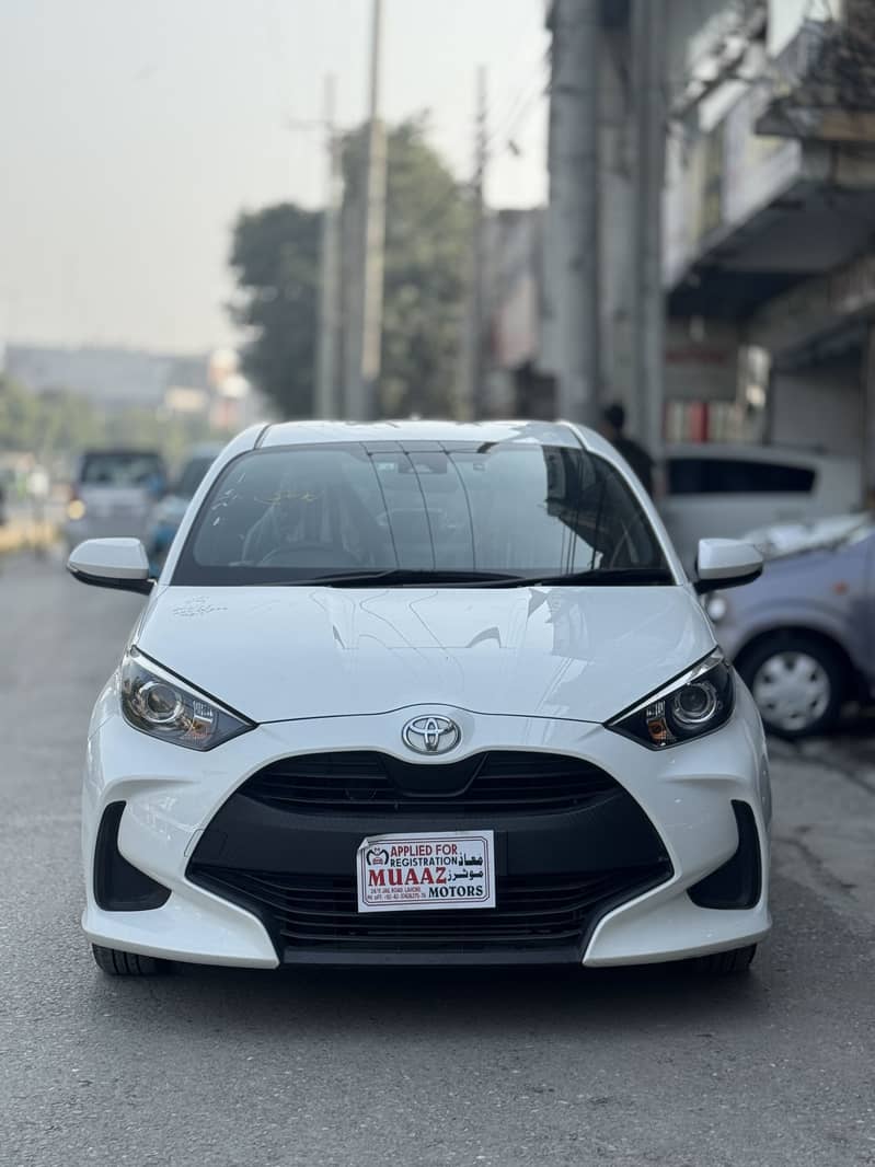 TOYOTA YARIS X 2022/2025

                                                            alt=