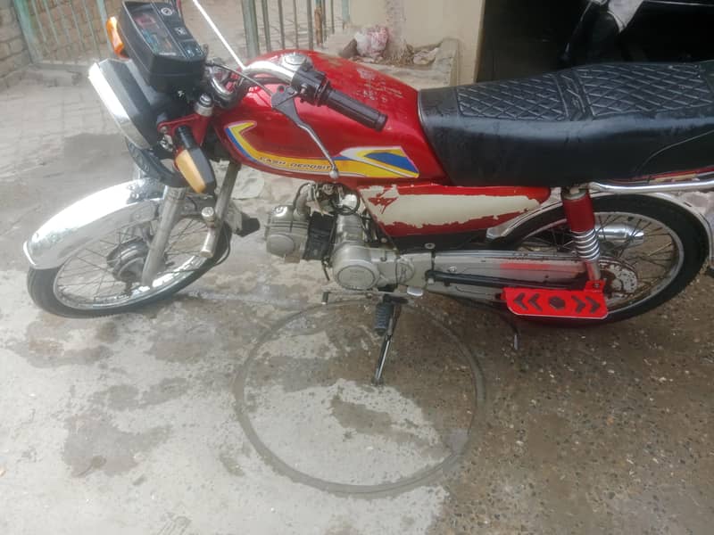 united bike 70 one hand used tanki tape original sahth ha

                                                            alt=