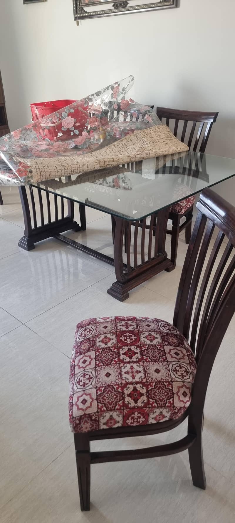 dinning table

                                                            alt=