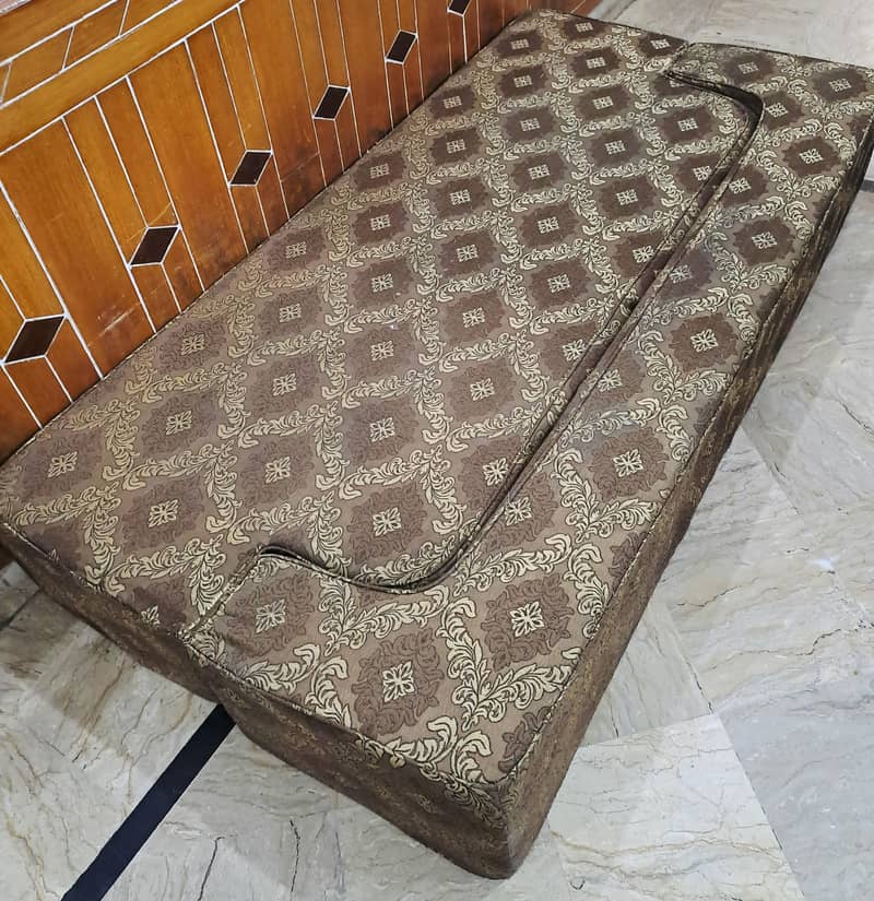 King size Sofa cumbed Master molty foam 0"3"0"0"4"2"9"0"9"3"5

                                                            alt=