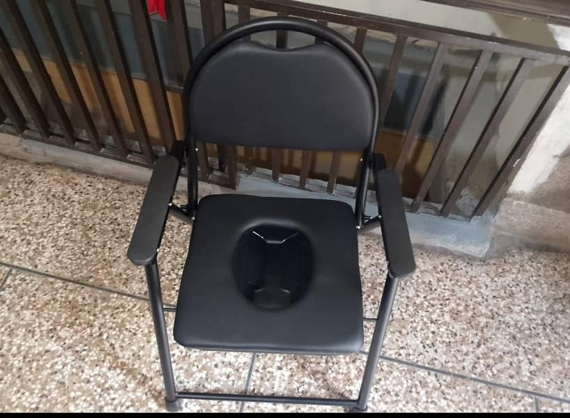 Commode Toilet Chair For  Disable Persons

                                                            alt=