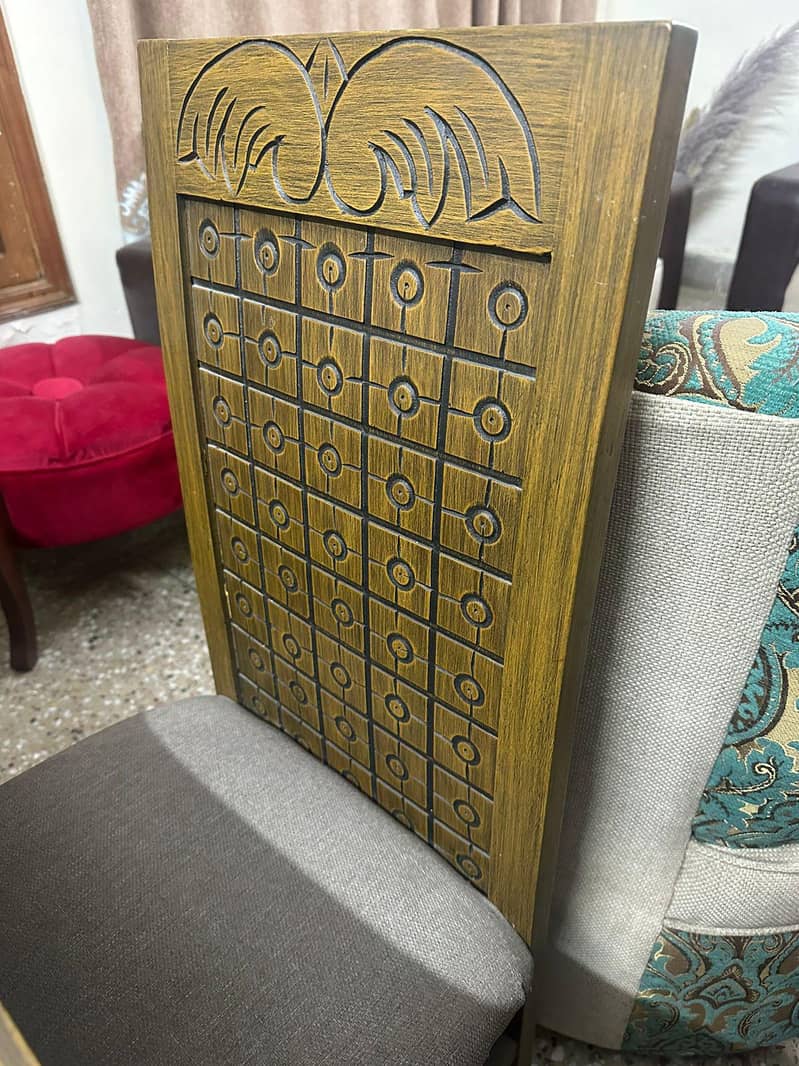 Dining table and Chairs for Sale

                                                            alt=