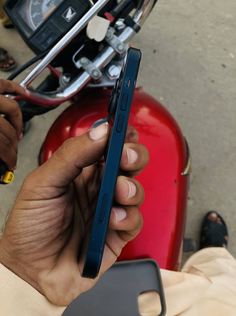 iPhone 14 non pta fu exchange possible

                                                            alt=