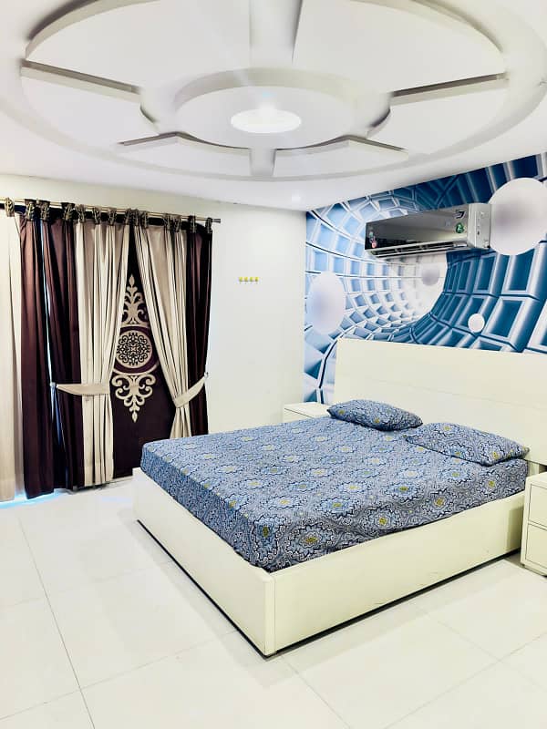 1 Bed Room Luxury Apartment Rent On Daily Bahria Town Lhr

                                                            alt=