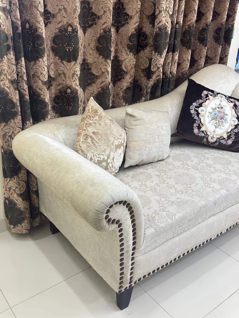 Settee Sofa Couch – 2 Seater | Comfortable & Stylish

                                                            alt=