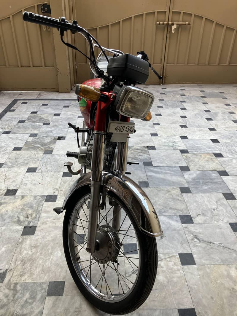 road prince both tyres new

                                                            alt=