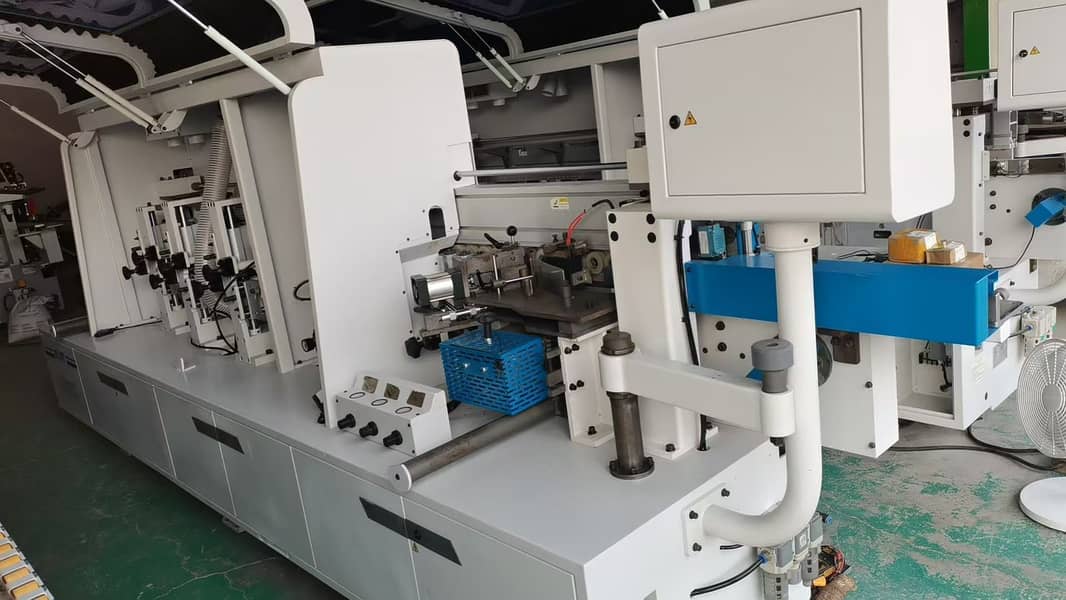 Edge Banding Machine for Furniture Making-Edge banding machine

                                                            alt=