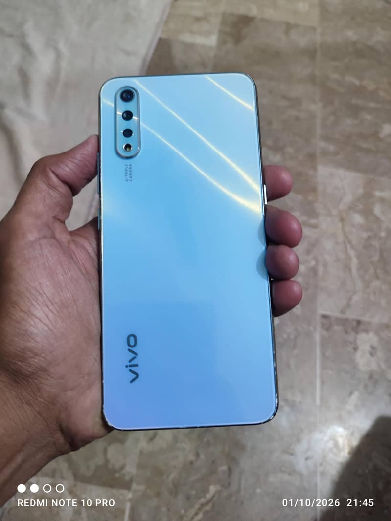 vivo s1 4 128 condition 10 bay 8

                                                            alt=