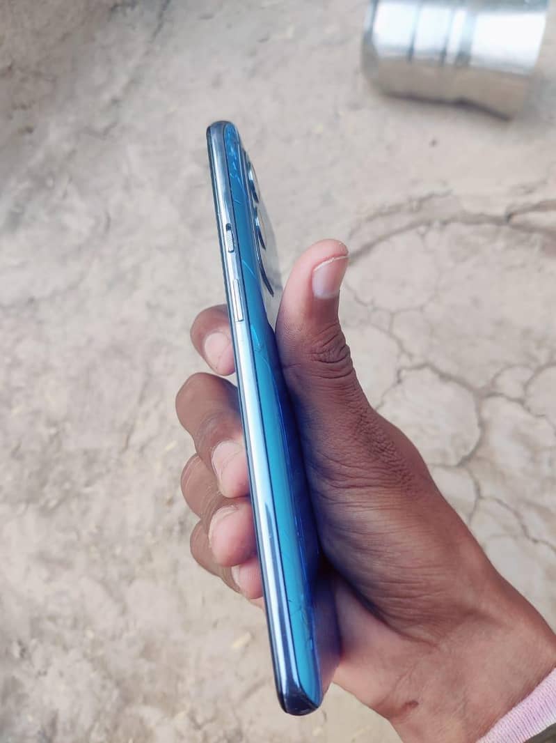 exchange with iphone sath Paisa bhi duga

                                                            alt=