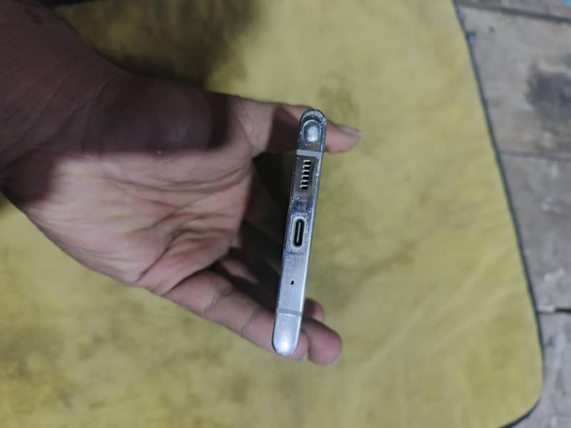 samsung Note 20 ultra

                                                            alt=