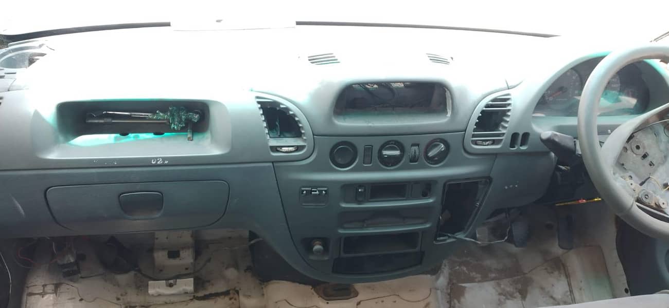 mercedes sprinter van

                                                            alt=