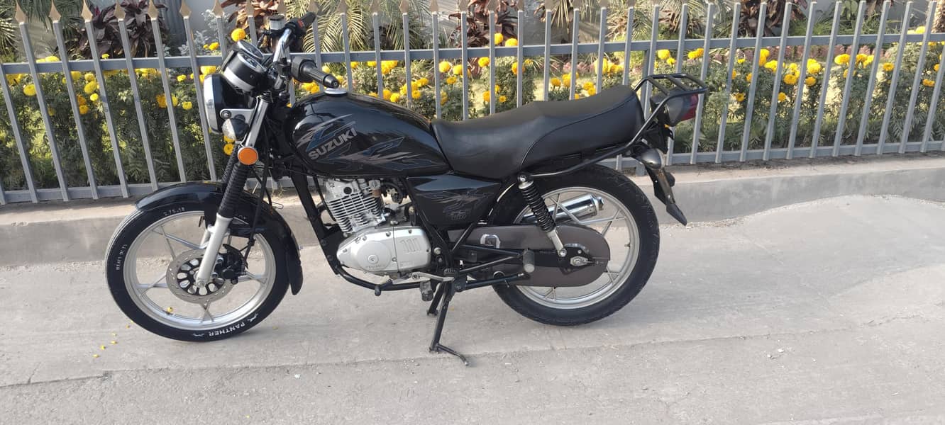 Suzuki GS 150se 2022 model new condition

                                                            alt=