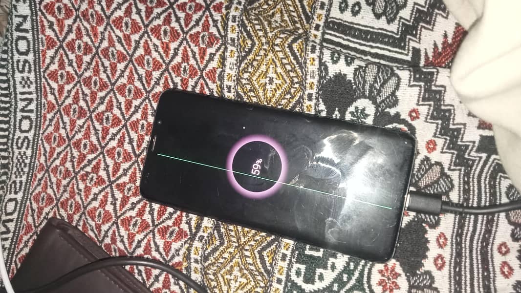 samsung s9Plus For parts read description

                                                            alt=