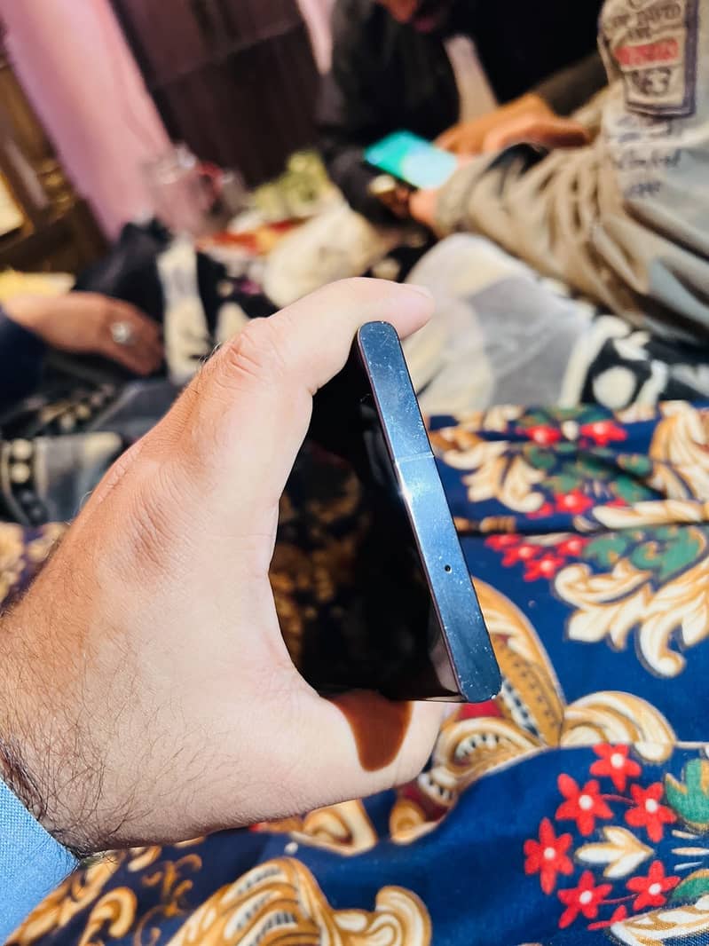 Samsung s23 ultra

                                                            alt=