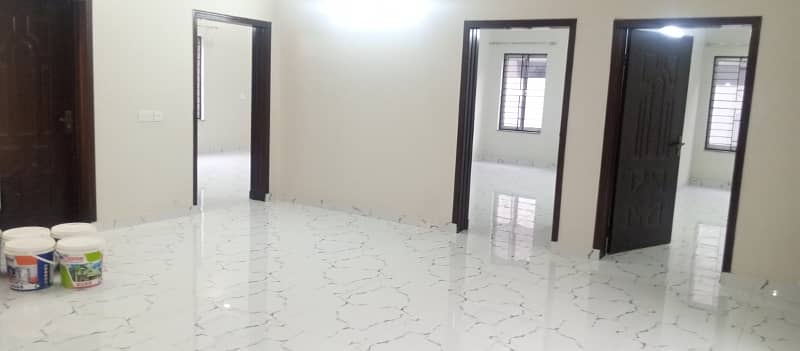 1 Kanal Brand New Type 3 Story House For Rent In Lda Avenue 1

                                                            alt=
