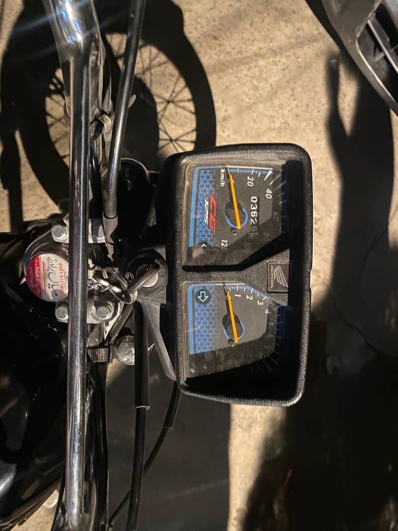 Honda cg 125 2025/26 new sticker

                                                            alt=