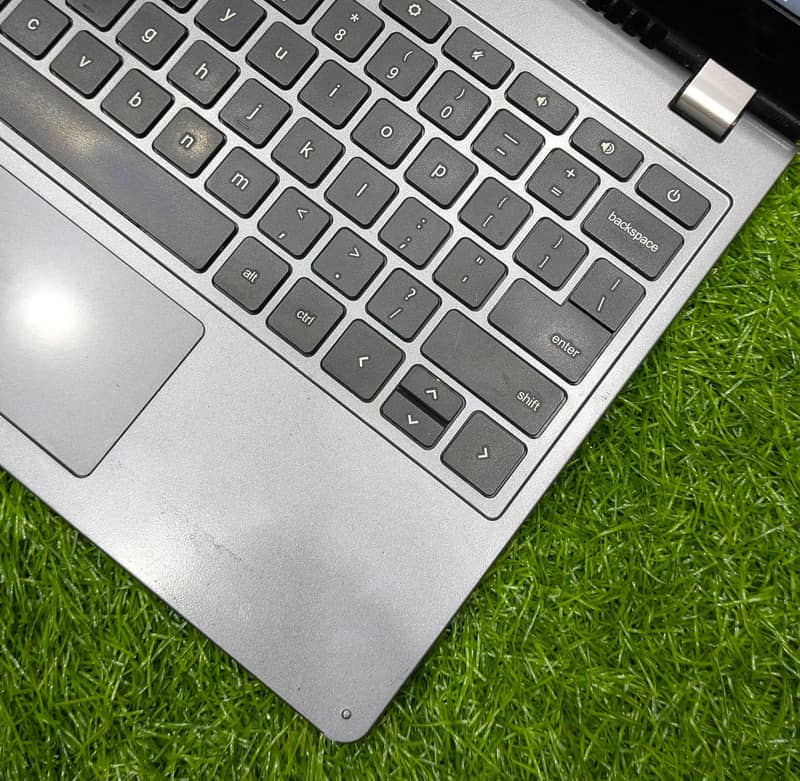 Acer c740 Chromebook Laptop | 4GB RAM 128GB SSD | Windows 10

                                                            alt=