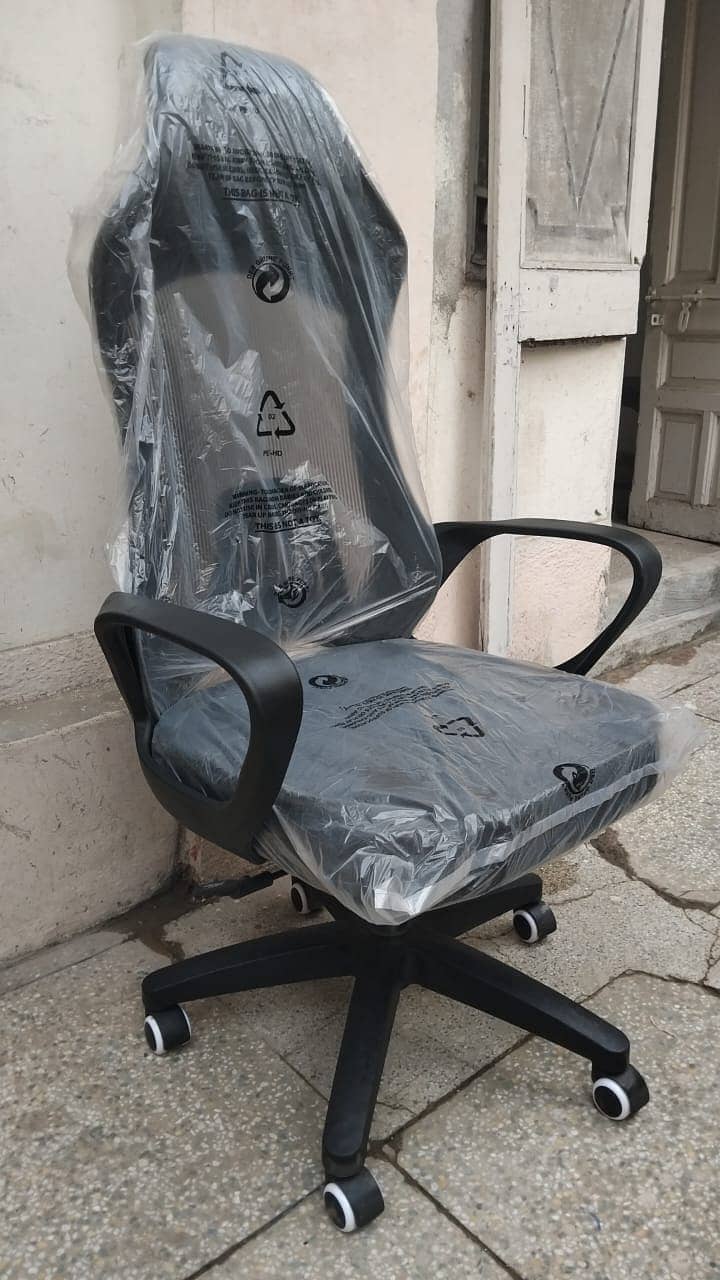 High Back Chair/Mesh Chair/Workstation Chair/Office Chair/Staff Chair

                                                            alt=
