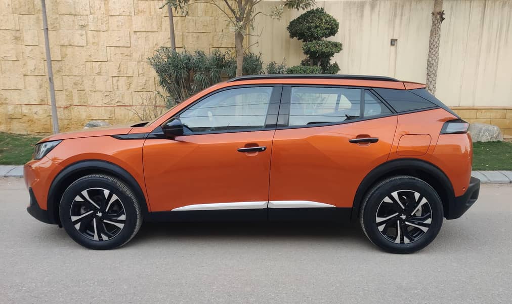 Peugoet 2008 Allure model 2022 Signature Orange fusion 100% Original

                                                            alt=