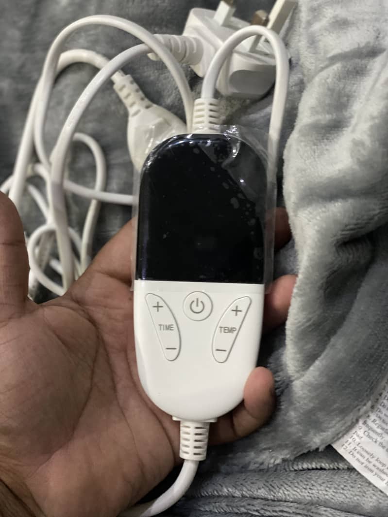 Electric blanket

                                                            alt=