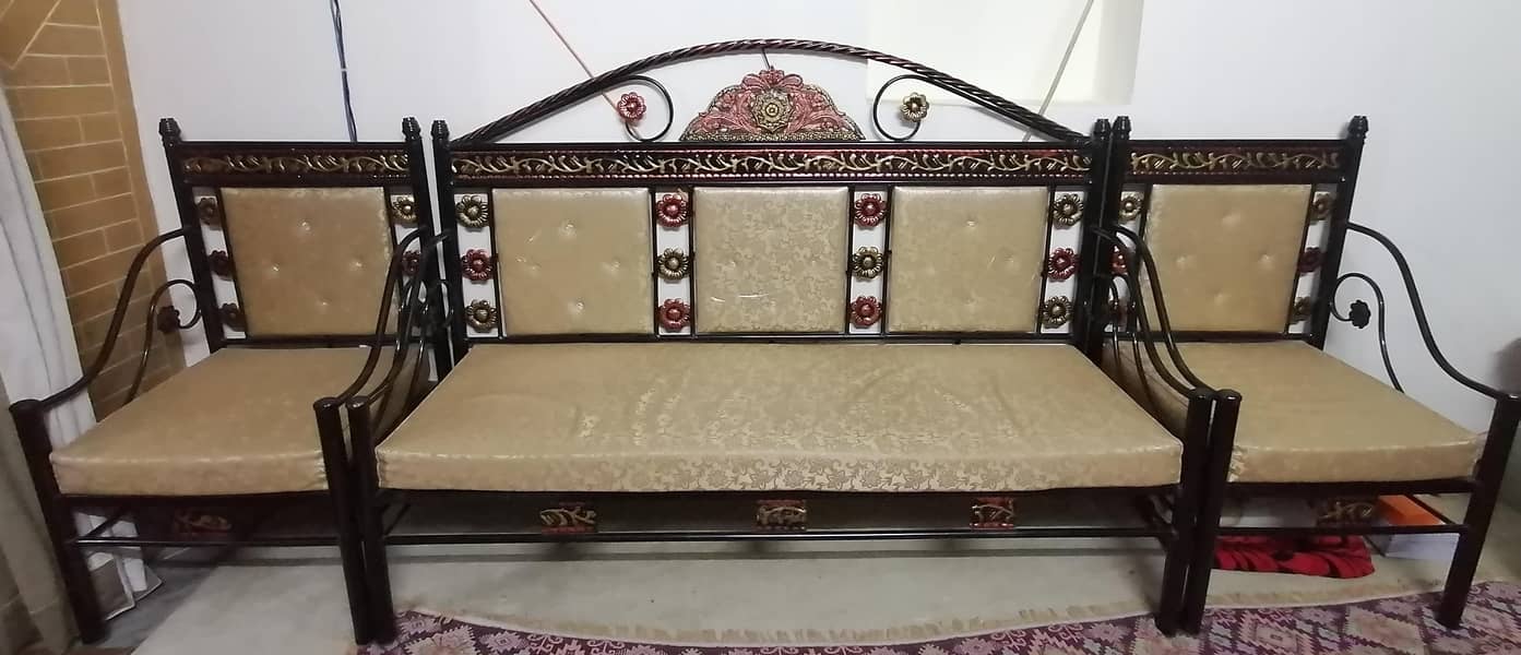 5 seater sofa set

                                                            alt=