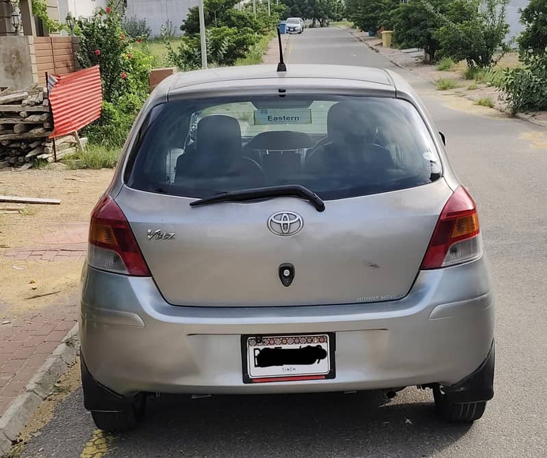 Vitz 1300cc 2010/2014

                                                            alt=
