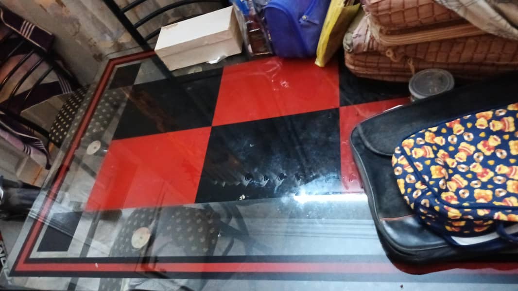 Daining table

                                                            alt=