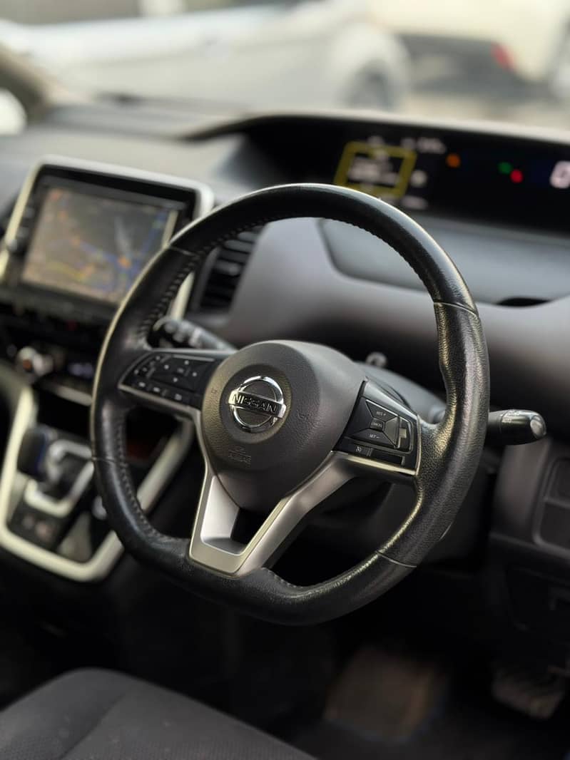 Nissan Serena 2019

                                                            alt=