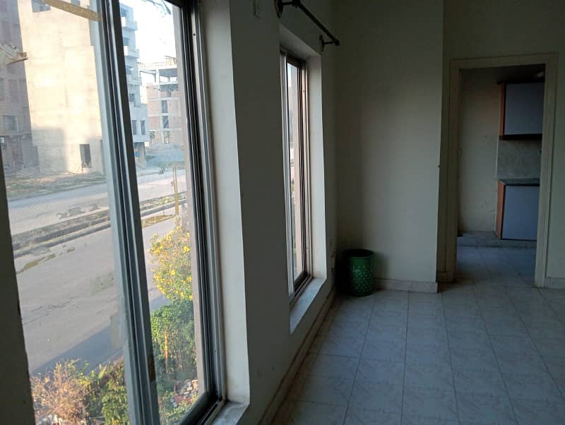 Frist Floor Sun Face Neat And Clean Villa Ideal For Living Or Rental Point Of View With Very Fast Resale Quality

                                                            alt=