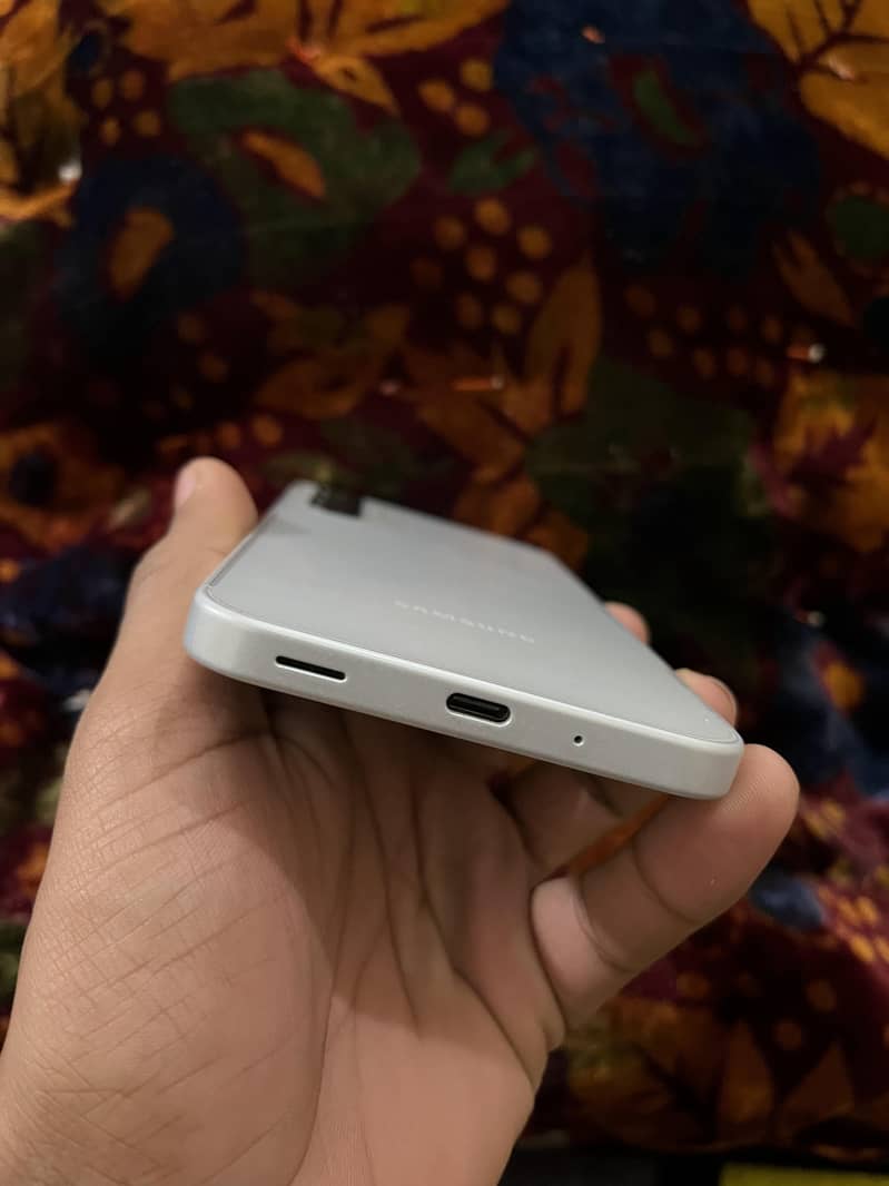 Samsung A16

                                                            alt=