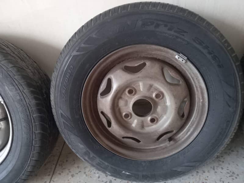 Cultus tyres with rim

                                                            alt=