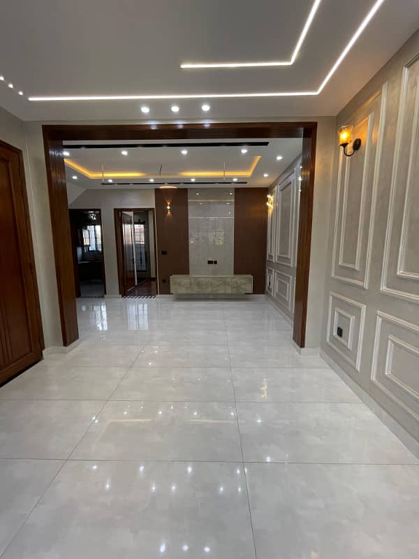 5 Marla Brand New House For Rent

                                                            alt=