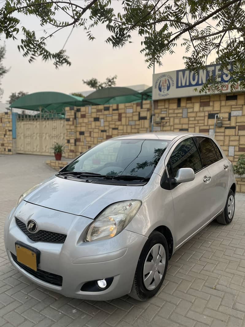 Toyota Vitz 2009/2012

                                                            alt=