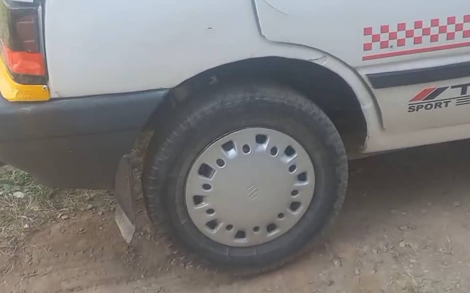 Suzuki Khyber 1995

                                                            alt=