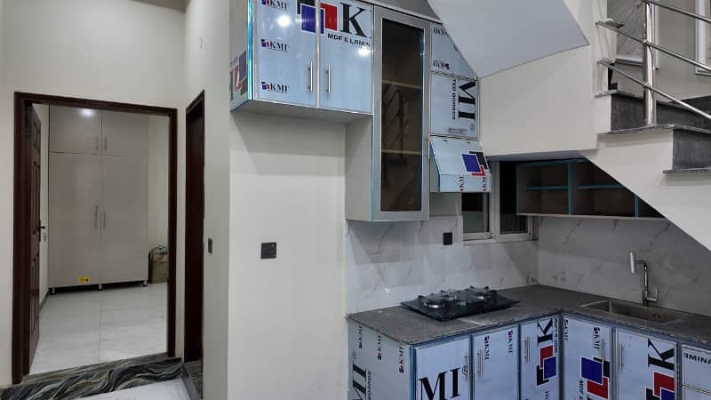 2 Marla Brand New House For Sale

                                                            alt=