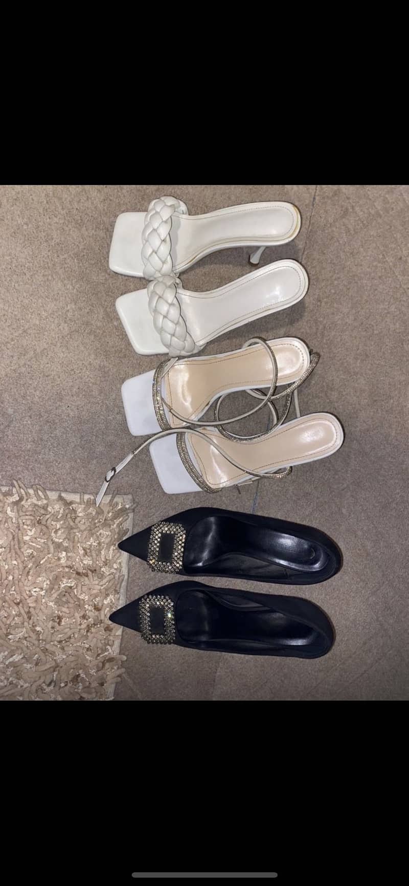 Almost brand new from Dubai

                                                            alt=