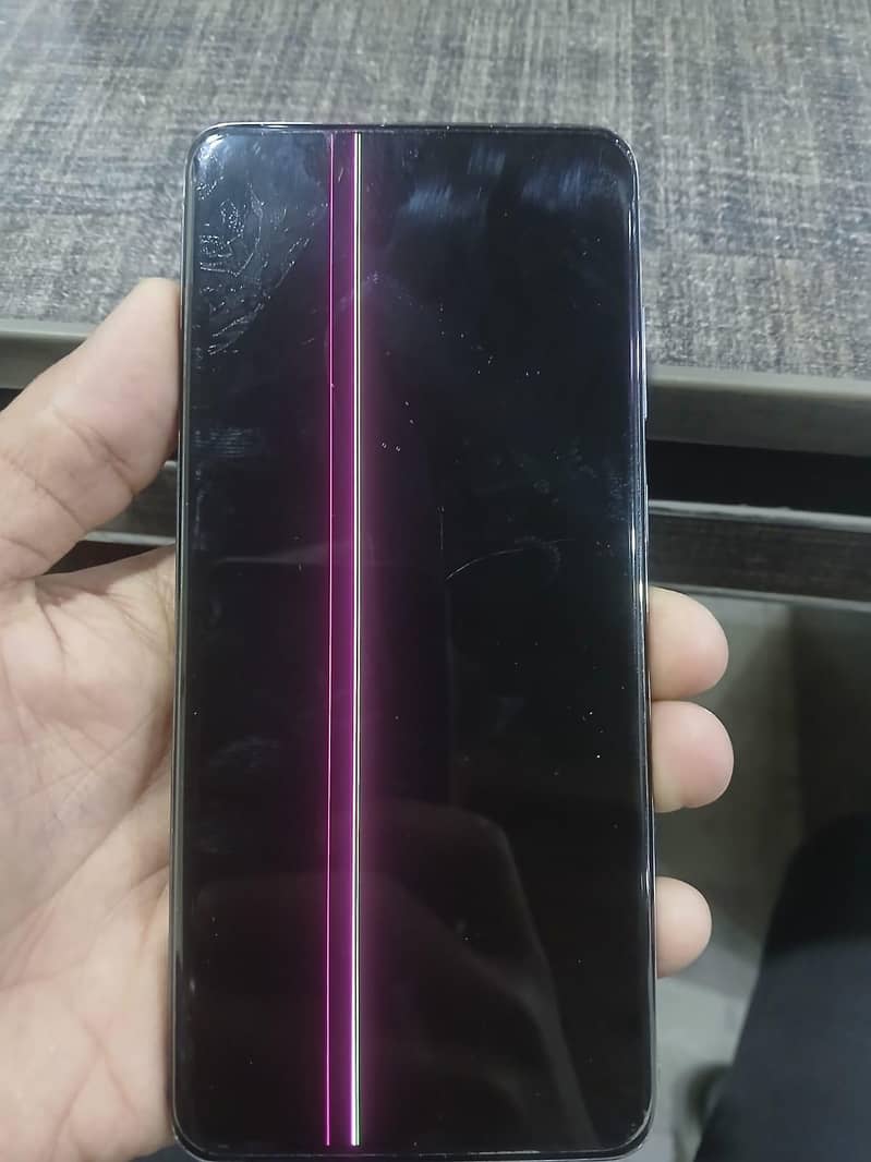 samsung s20 plus 8/128

                                                            alt=