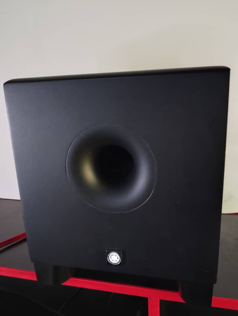 Yamaha HS8S HS8 Studio Monitors Active Subwoofer BARGAIN PRICE!

                                                            alt=