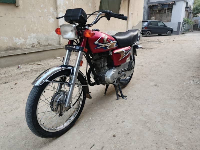 HONDA CG 125 (RED) 2020

                                                            alt=