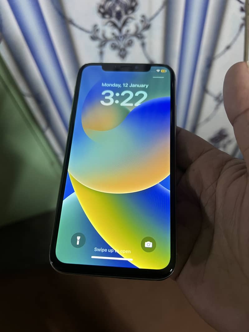 I phone x

                                                            alt=