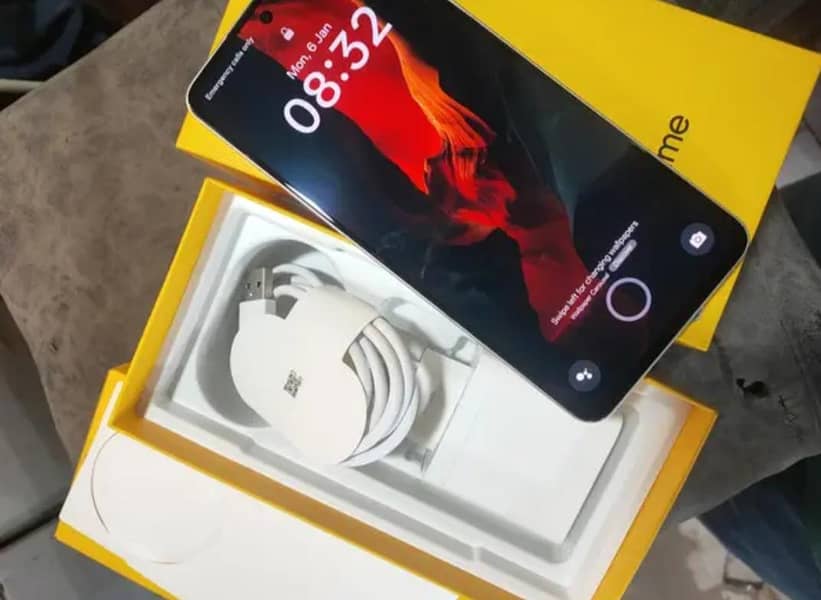 Realme 13 Plus 5G / PTA Approved With Warranty  Fast 5G / Gaming Phone

                                                            alt=