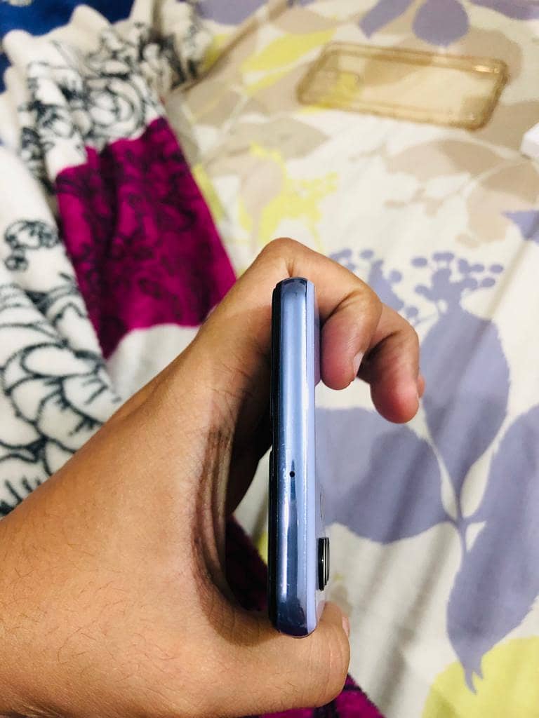 Samsung a32

                                                            alt=