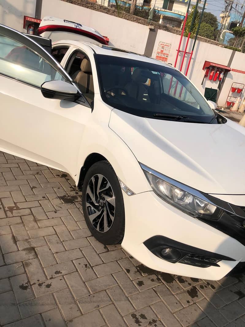 Honda Civic Oriel 1.8 i-VTEC CVT 2018

                                                            alt=