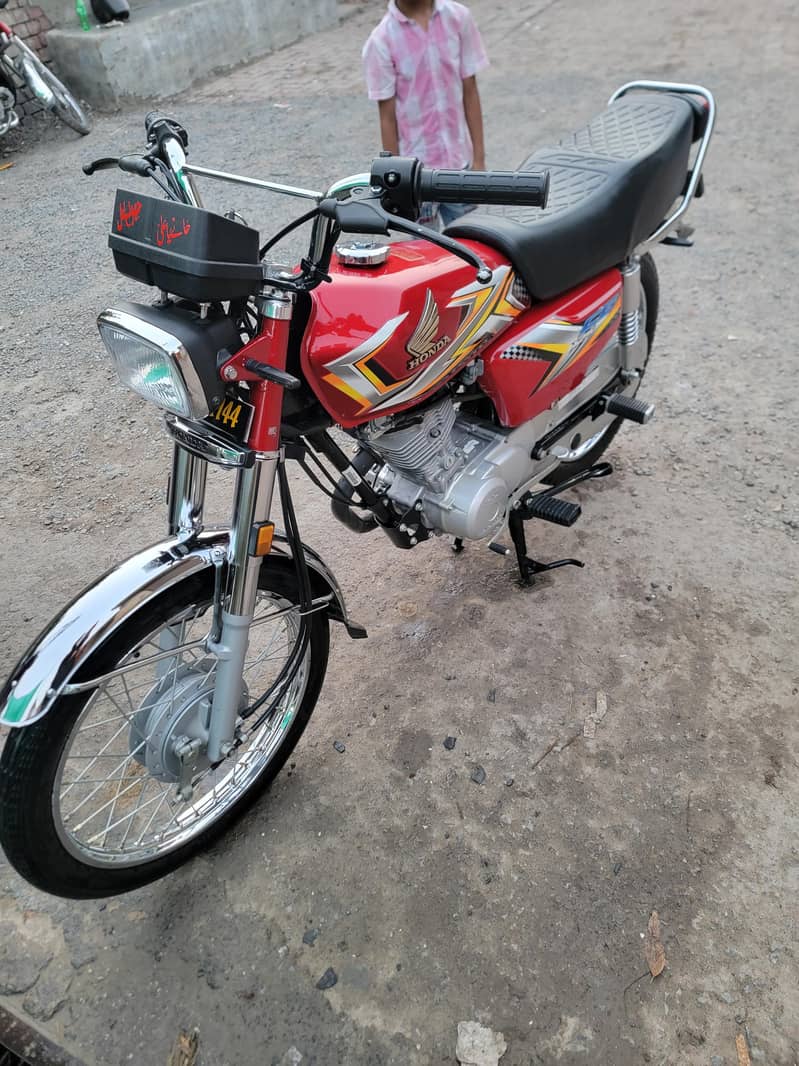 honda 125

                                                            alt=