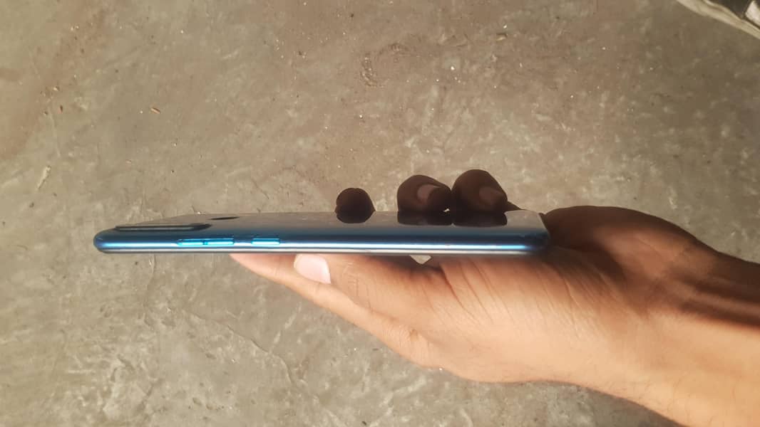 camon 12 air 4gb 64gb

                                                            alt=