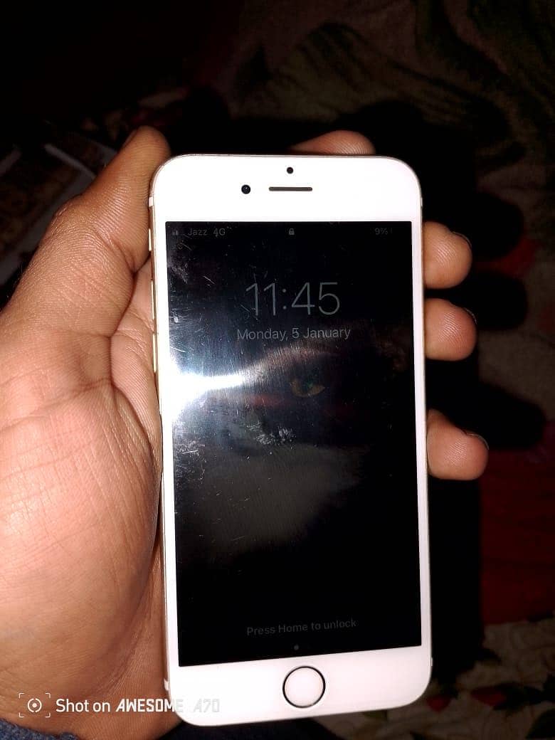 iPhone 6s

                                                            alt=