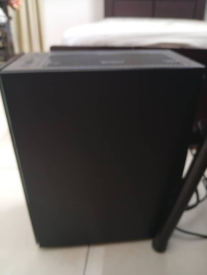 Gaming beast/pc with thermal paste and razer mouse pad

                                                            alt=