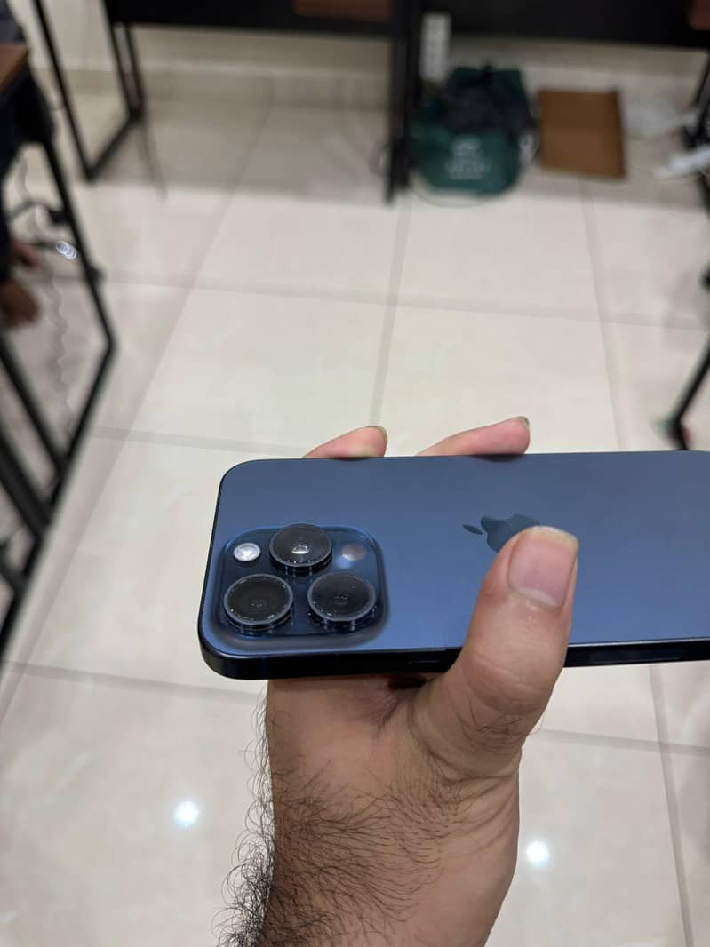 iPhone 15 Pro Max (PTA APPROVED)– 1TB – With Box – Excellent Condition

                                                            alt=